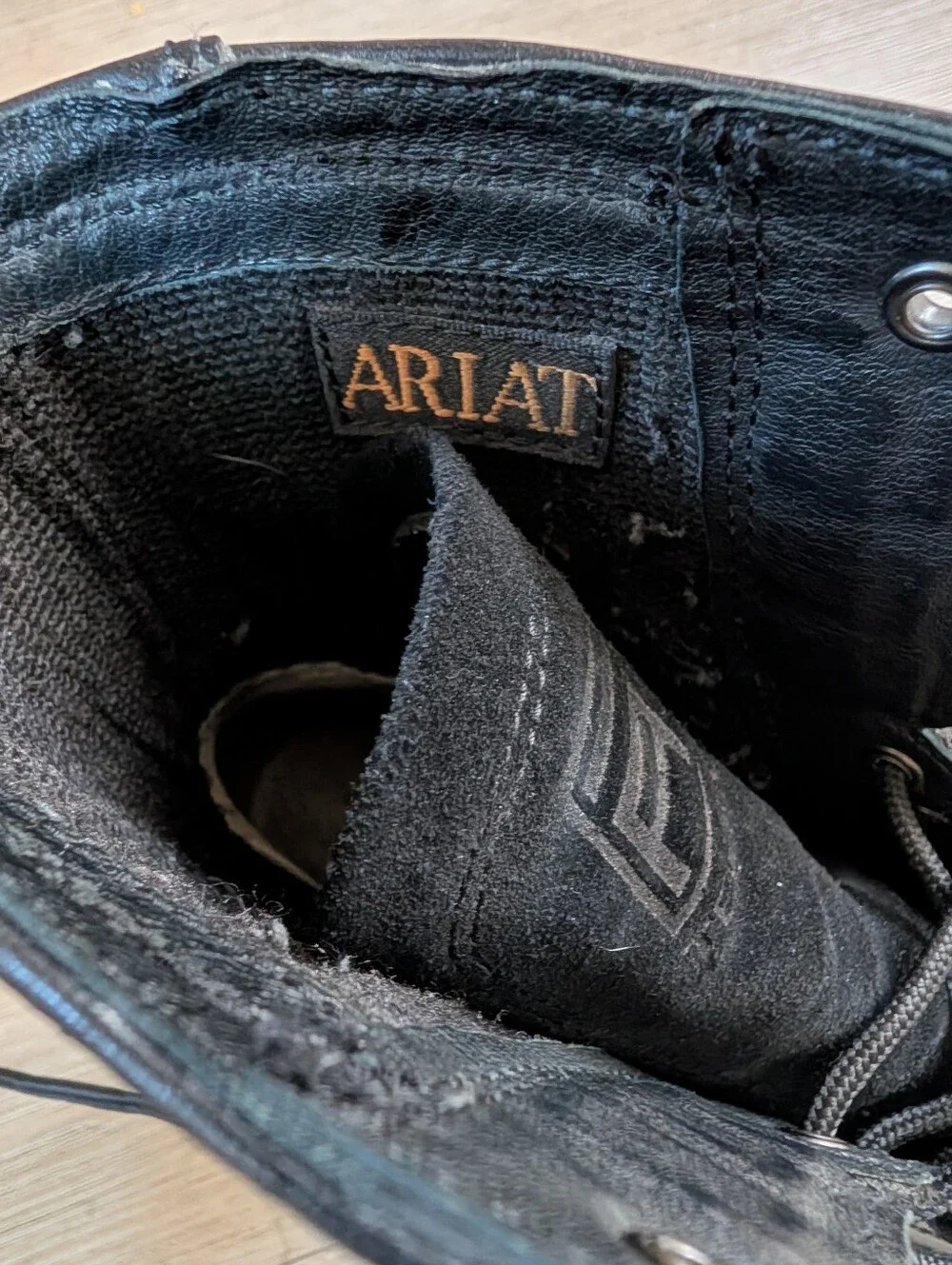 Ariat Black Leather Men’s Lace-Up Combat Boots 9D Heritage Lacer Kilted Western
